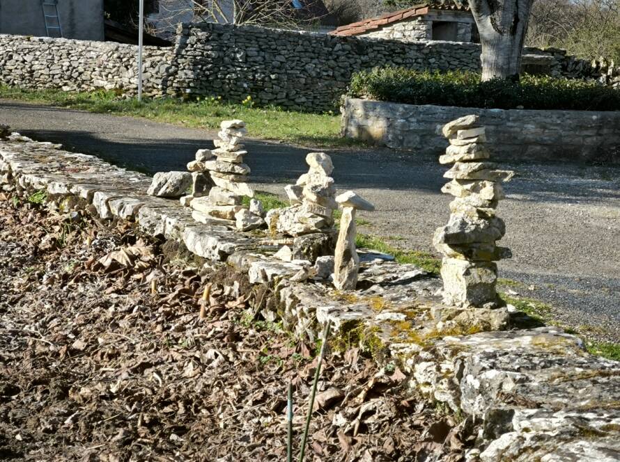 pierre édifice âme destin chemin horizon